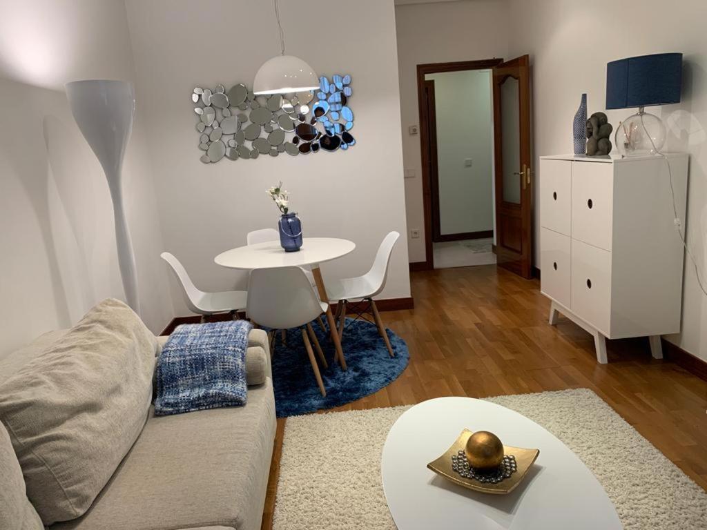 Centriquisimo, Bonito, Comodo, Wifi, Campomanes Oviedo Kültér fotó